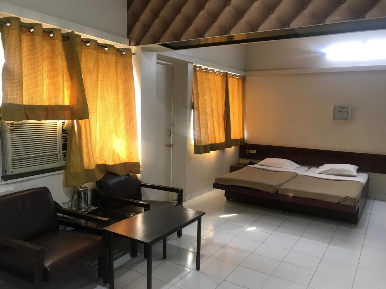 فندق Maurya Residency بونة المظهر الخارجي الصورة